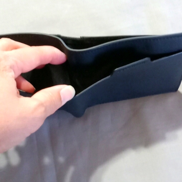 BLACK COLE HAAN Bi fold Mens Wallet Men Leather NEW Credit Card Money Holder - Picture 3 of 7